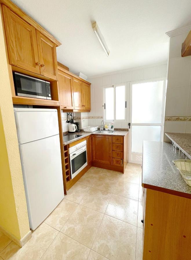 Daniela Apartament Torrevieja Eksteriør bilde