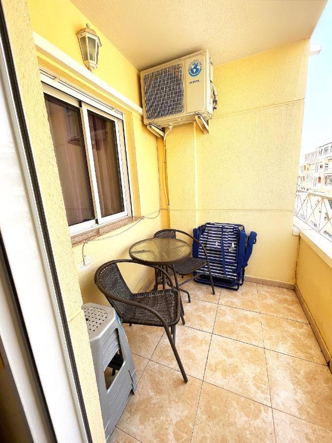 Daniela Apartament Torrevieja Eksteriør bilde