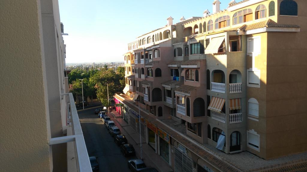 Daniela Apartament Torrevieja Eksteriør bilde