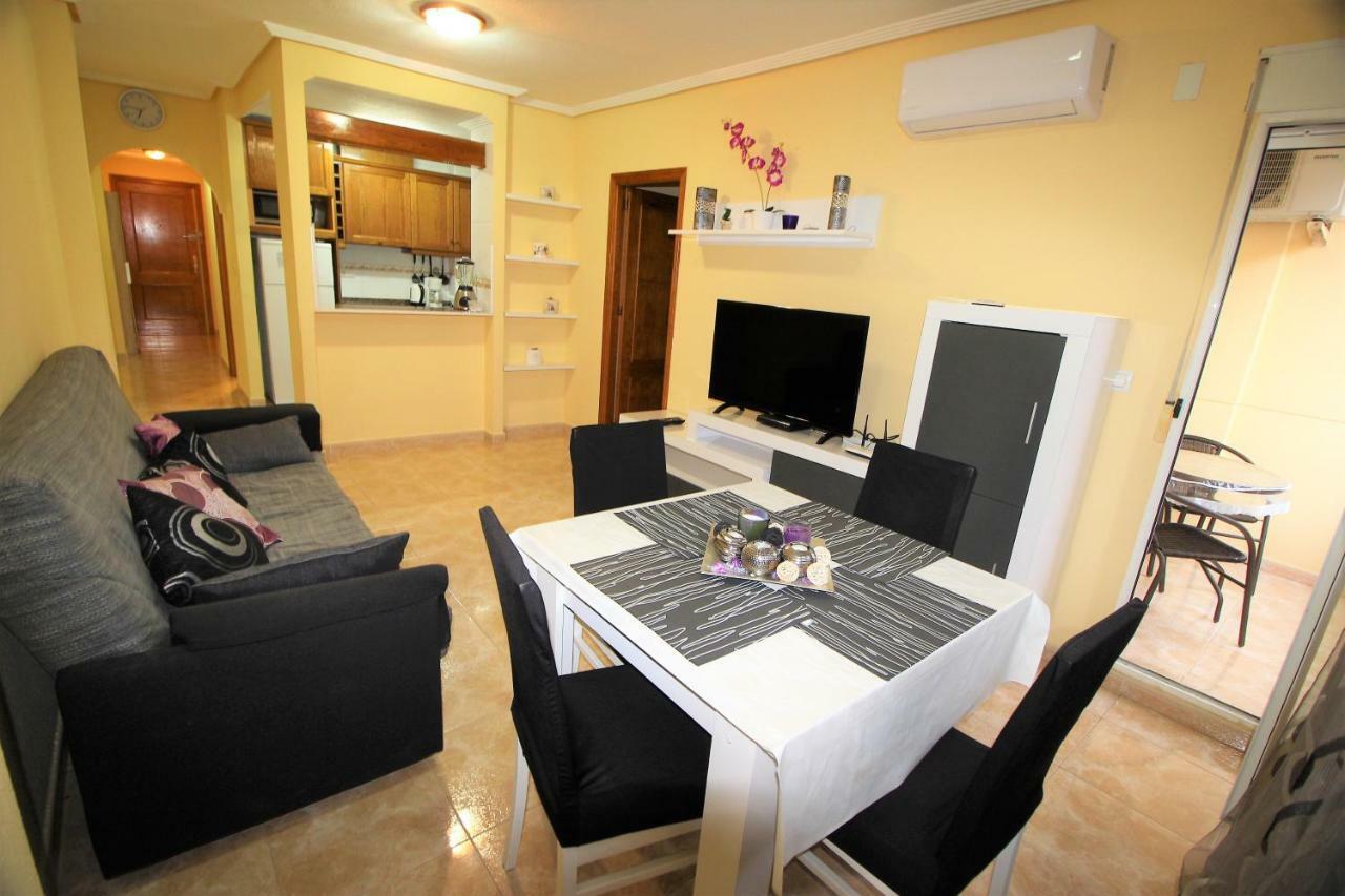 Daniela Apartament Torrevieja Eksteriør bilde